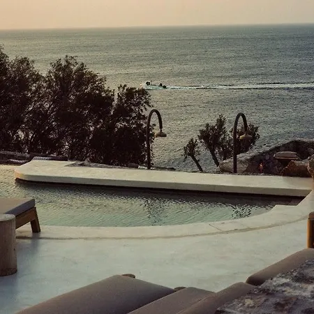 Soho Roc House Mykonos פאראגה