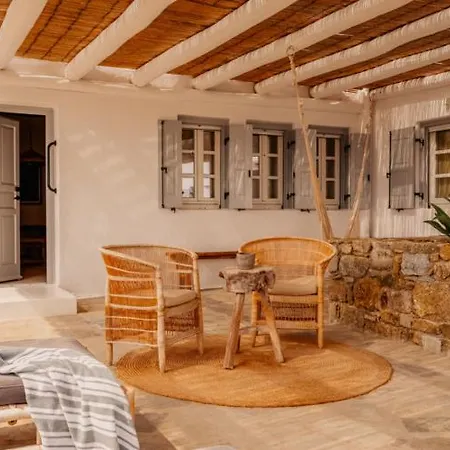 Soho Roc House Mykonos מלון פאראגה